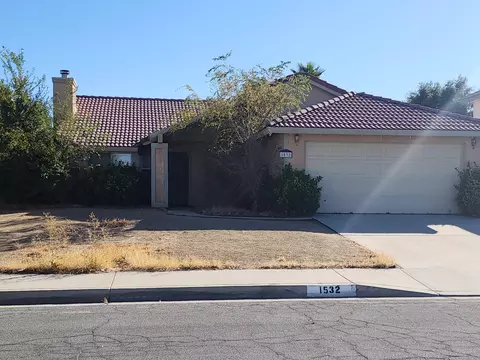 1532 Michelle Ave, Lancaster, CA 93535