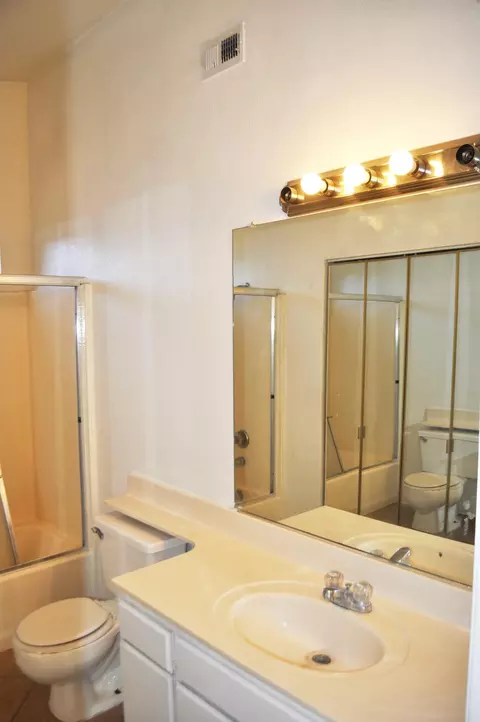 4716 Katrina Pl, Palmdale, CA 93552 photo 10
