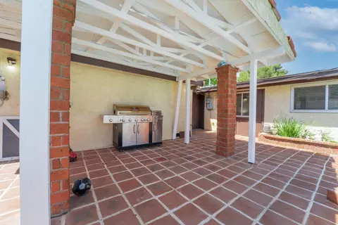 453 E Lingard St, Lancaster, CA 93535 photo 27