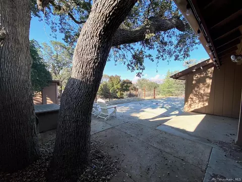 21225 Hacienda Dr, Tehachapi, CA 93561 photo 7