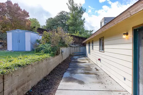 22470 Vaquero Dr, Tehachapi, CA 93561 photo 18