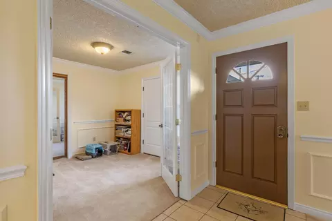 22470 Vaquero Dr, Tehachapi, CA 93561 photo 3