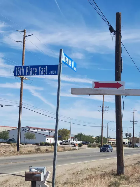 16 Th Ste And 16pls, Palmdale, CA 93550
