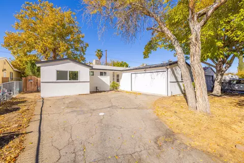 44721 Andale Ave, Lancaster, CA 93535 photo 4