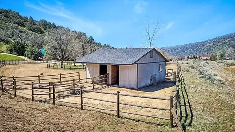 26201 Columbia Way, Tehachapi, CA 93561 photo 31