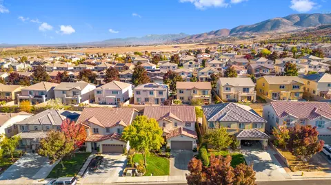 37532 Ruby Red Ln, Palmdale, CA 93551 photo 32