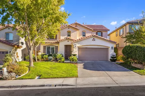 37532 Ruby Red Ln, Palmdale, CA 93551 photo 1