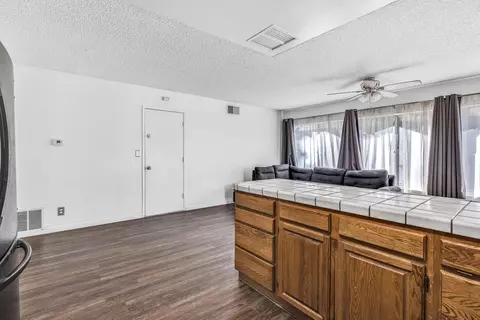 44509 13th St E, Lancaster, CA 93535 photo 8