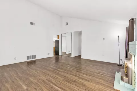 44509 13th St E, Lancaster, CA 93535 photo 4