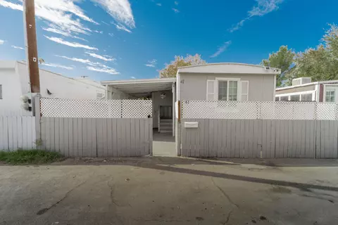 6150 Avenue T E #SPC 41, Palmdale, CA 93552