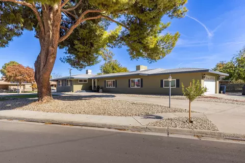 44584 Lowtree Ave, Lancaster, CA 93534 photo 1