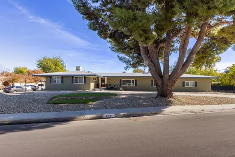 44584 Lowtree Ave, Lancaster, CA 93534 photo 2