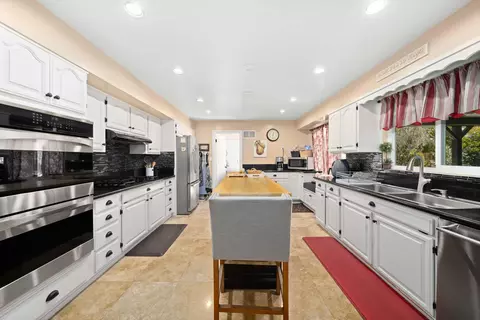 44584 Lowtree Ave, Lancaster, CA 93534 photo 11