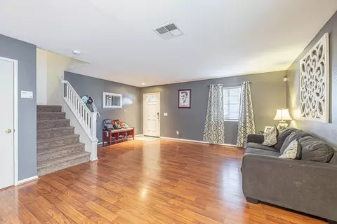 1815 Hart St, Lancaster, CA 93534 photo 5
