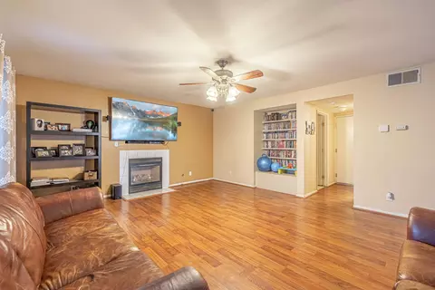1815 Hart St, Lancaster, CA 93534 photo 7