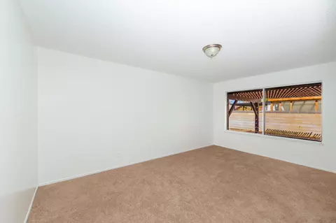 44431 Fenhold St, Lancaster, CA 93535 photo 11