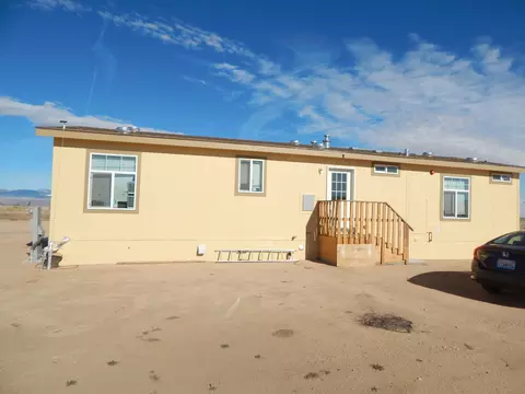 17364 Lancaster Rd, Lancaster, CA 93536 photo 2