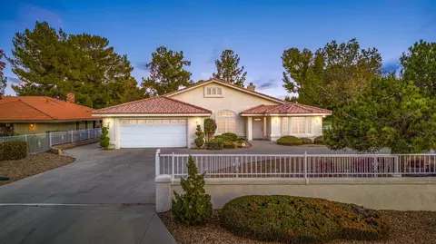 27953 Scenic Ct, Helendale, CA 92342 photo 2