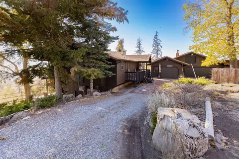 29340 Surrey Way, Tehachapi, CA 93561 photo 3