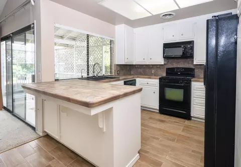 43771 Sentry Ln, Lancaster, CA 93536 photo 4