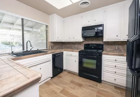 43771 Sentry Ln, Lancaster, CA 93536 photo 5