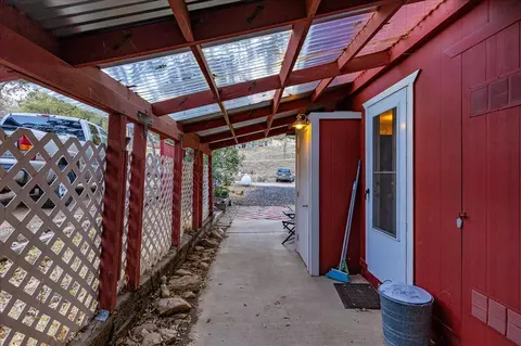 17980 Alps Dr, Tehachapi, CA 93561 photo 3