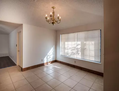 21401 Silver Dr, Tehachapi, CA 93561 photo 6