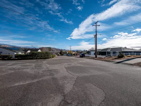 21401 Silver Dr, Tehachapi, CA 93561 photo 19