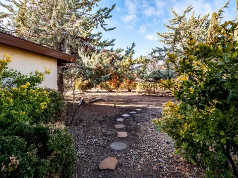 21401 Silver Dr, Tehachapi, CA 93561 photo 15