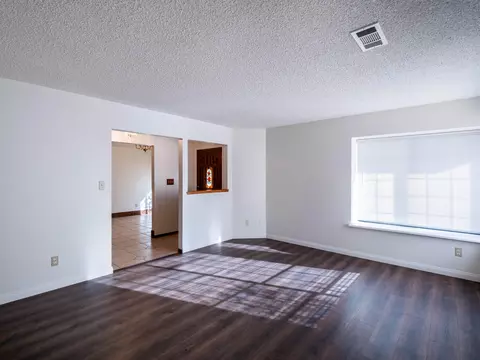 21401 Silver Dr, Tehachapi, CA 93561 photo 3