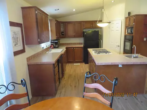 24721 Nyamazi Ct, Tehachapi, CA 93561 photo 8