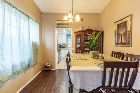 44005 Glenraven Rd, Lancaster, CA 93535 photo 9