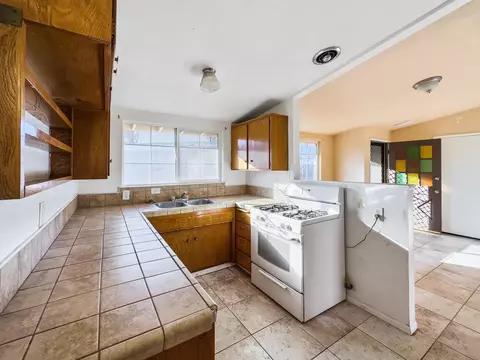 15570 M St, Mojave, CA 93501 photo 15