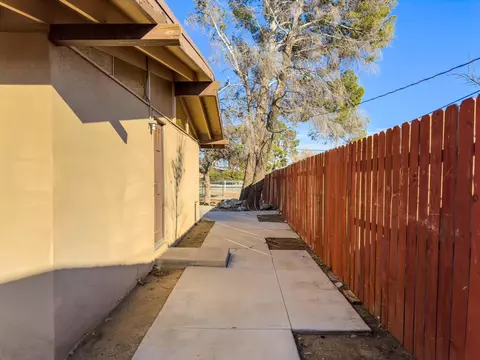 15570 M St, Mojave, CA 93501 photo 33