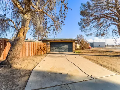 15570 M St, Mojave, CA 93501 photo 42