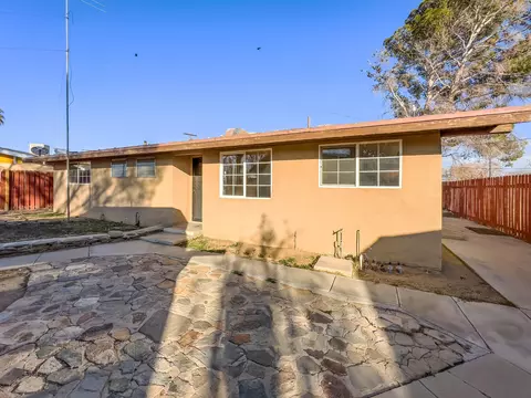 15570 M St, Mojave, CA 93501 photo 32