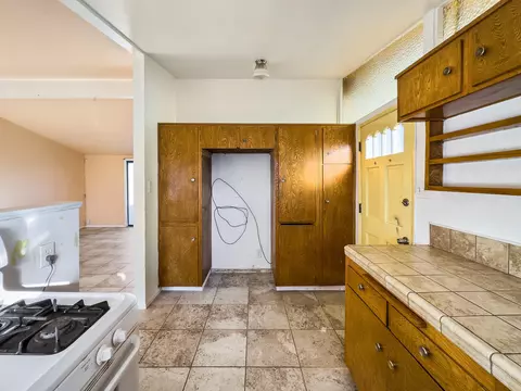 15570 M St, Mojave, CA 93501 photo 17