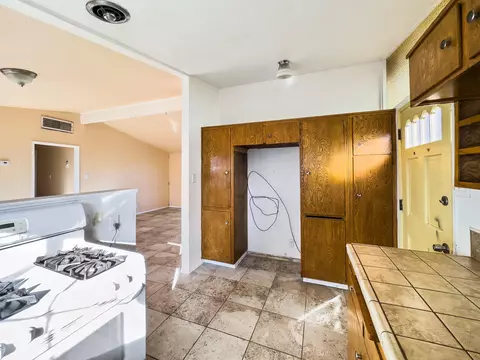 15570 M St, Mojave, CA 93501 photo 16