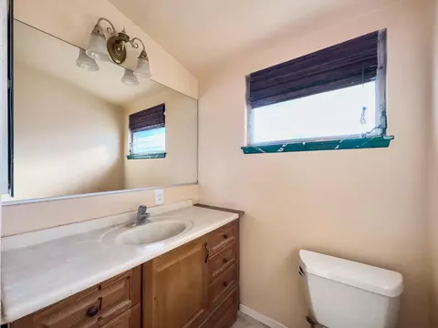 15570 M St, Mojave, CA 93501 photo 27