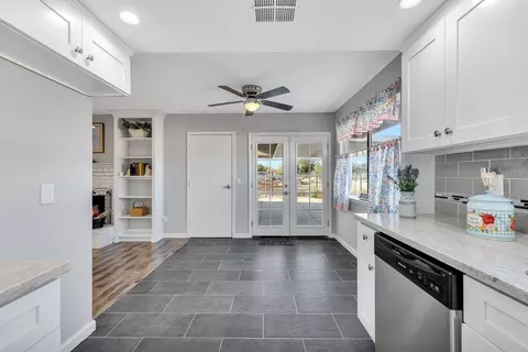 40678 158th St E, Lancaster, CA 93535 photo 7