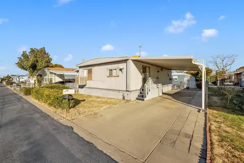 43850 20th St E #68, Lancaster, CA 93535