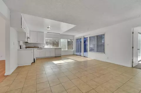 44609 Benald St, Lancaster, CA 93535 photo 9