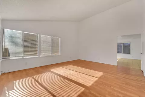 44609 Benald St, Lancaster, CA 93535 photo 7