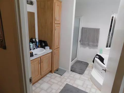 17250 Parkvalley Ave, Palmdale, CA 93591 photo 14