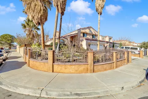 37615 Cherry Dr, Palmdale, CA 93550 photo 3