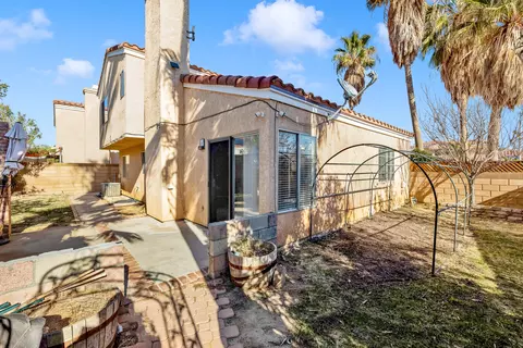 37615 Cherry Dr, Palmdale, CA 93550 photo 23