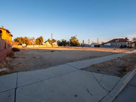 16014 K St, Mojave, CA 93501 photo 1