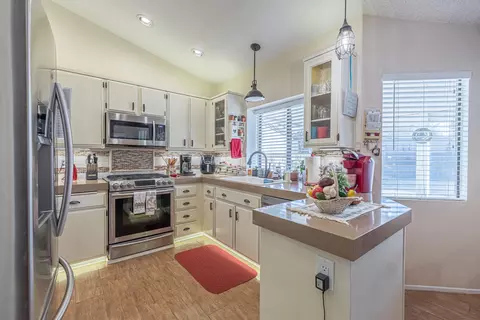 2604 Macfarlane Dr, Lancaster, CA 93536 photo 10