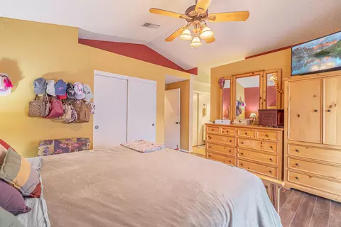 2604 Macfarlane Dr, Lancaster, CA 93536 photo 27