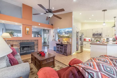 2604 Macfarlane Dr, Lancaster, CA 93536 photo 14